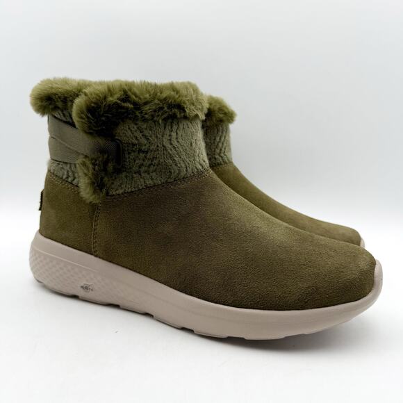 Skechers Womens On The Go City Booties US 6 WIDE Green Suede Water Repellent NIB - Picture 4 of 11